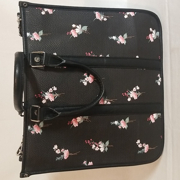 Steve Madden Handbags - Steve Madden Tote/Crossbody